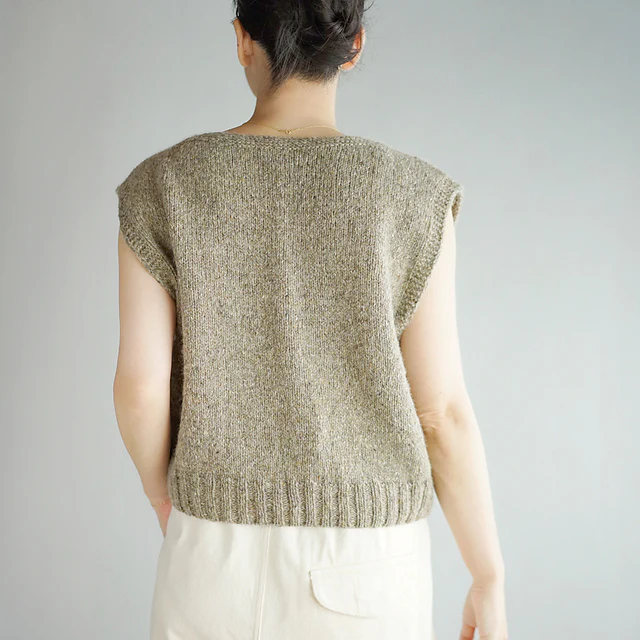 Garter Edge Vest by Noriko Ichikawa - Image 2