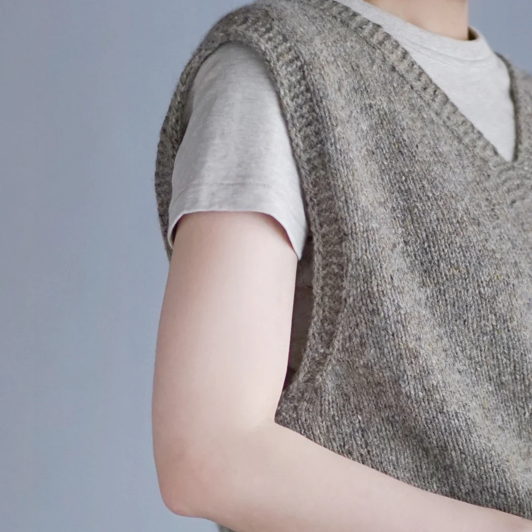 Garter Edge Vest by Noriko Ichikawa - Image 5