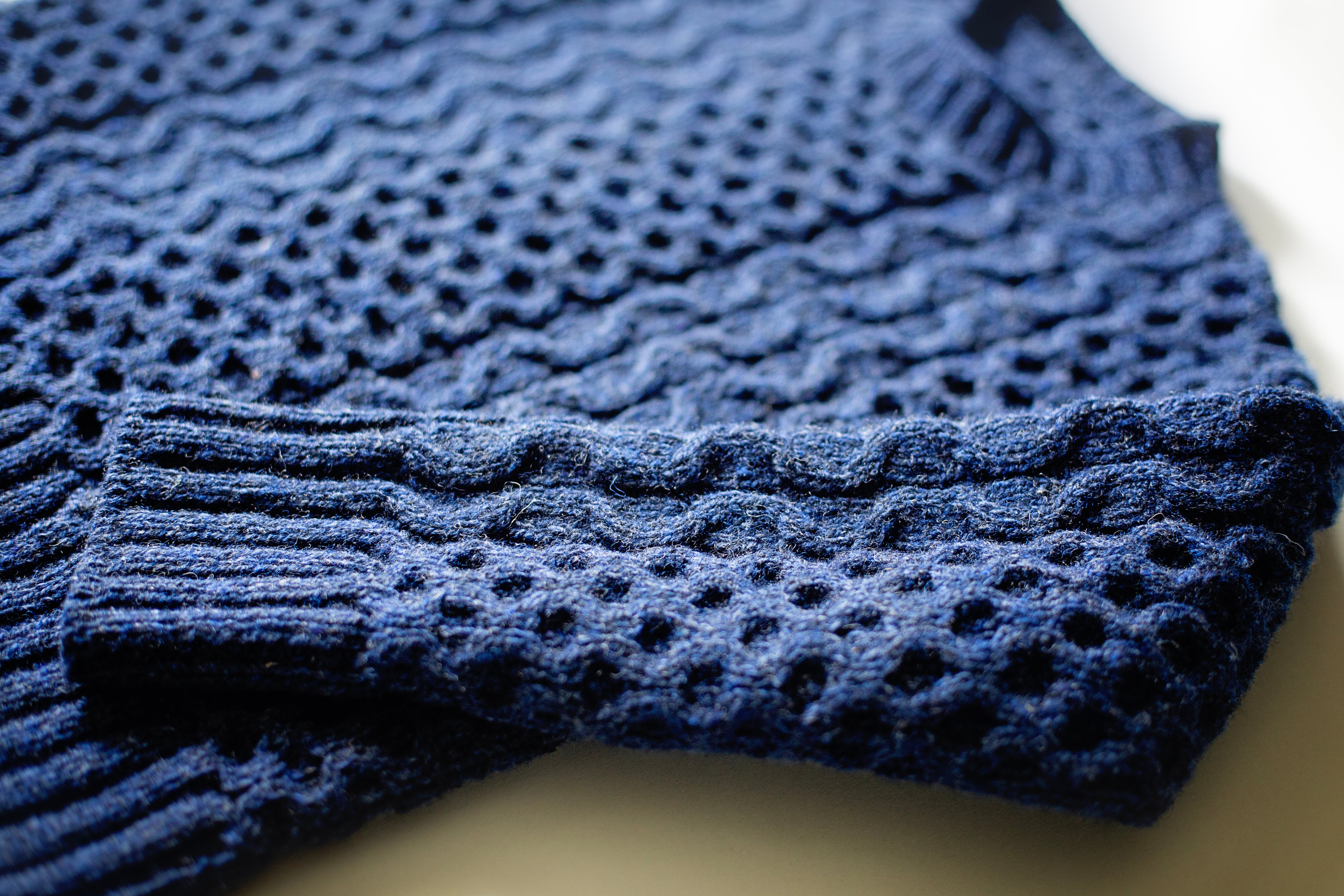Tayler Anne Knits - The Apiary Sweater kit de laine - Image 9