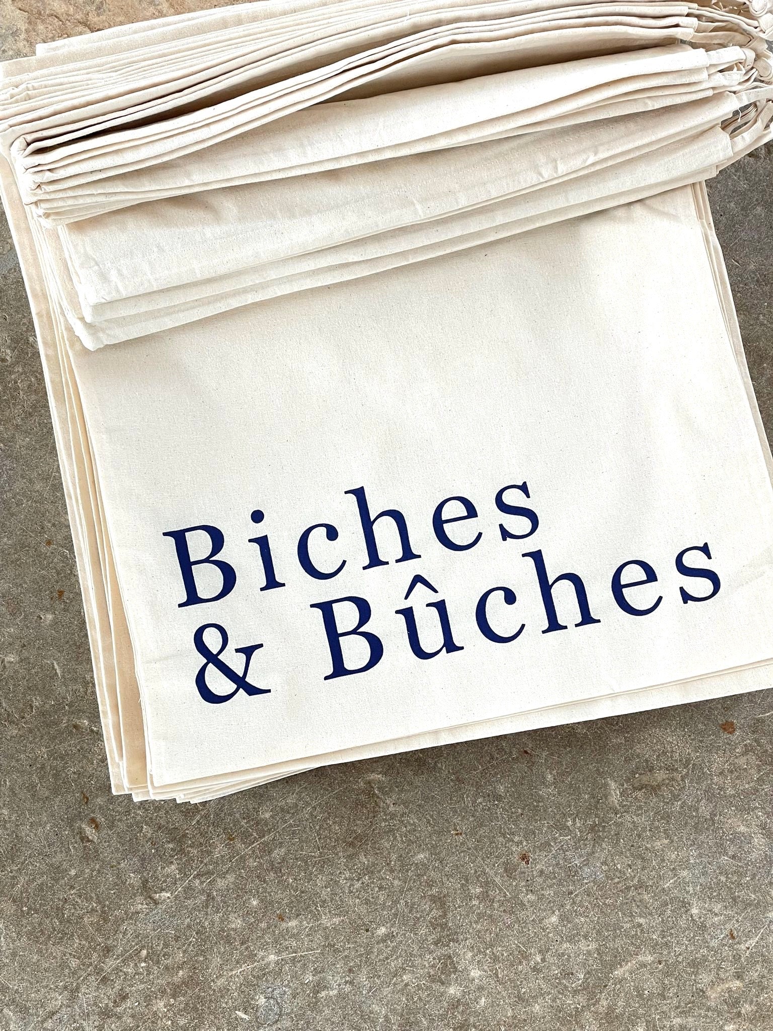 WH - The Biches & Bûches Pouch - Image 4